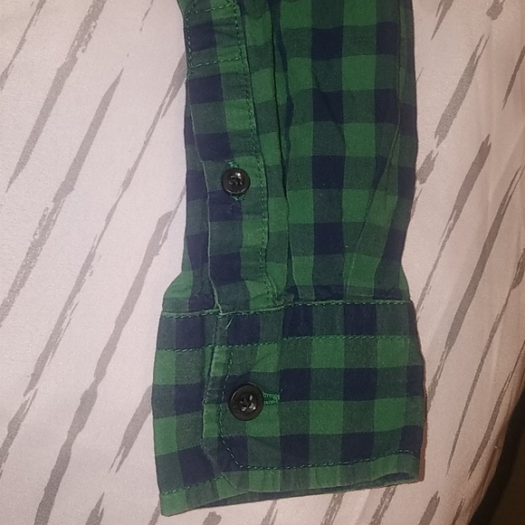 S GAP Boys Light Flannel w/ collar shirt - Picture 5 of 7